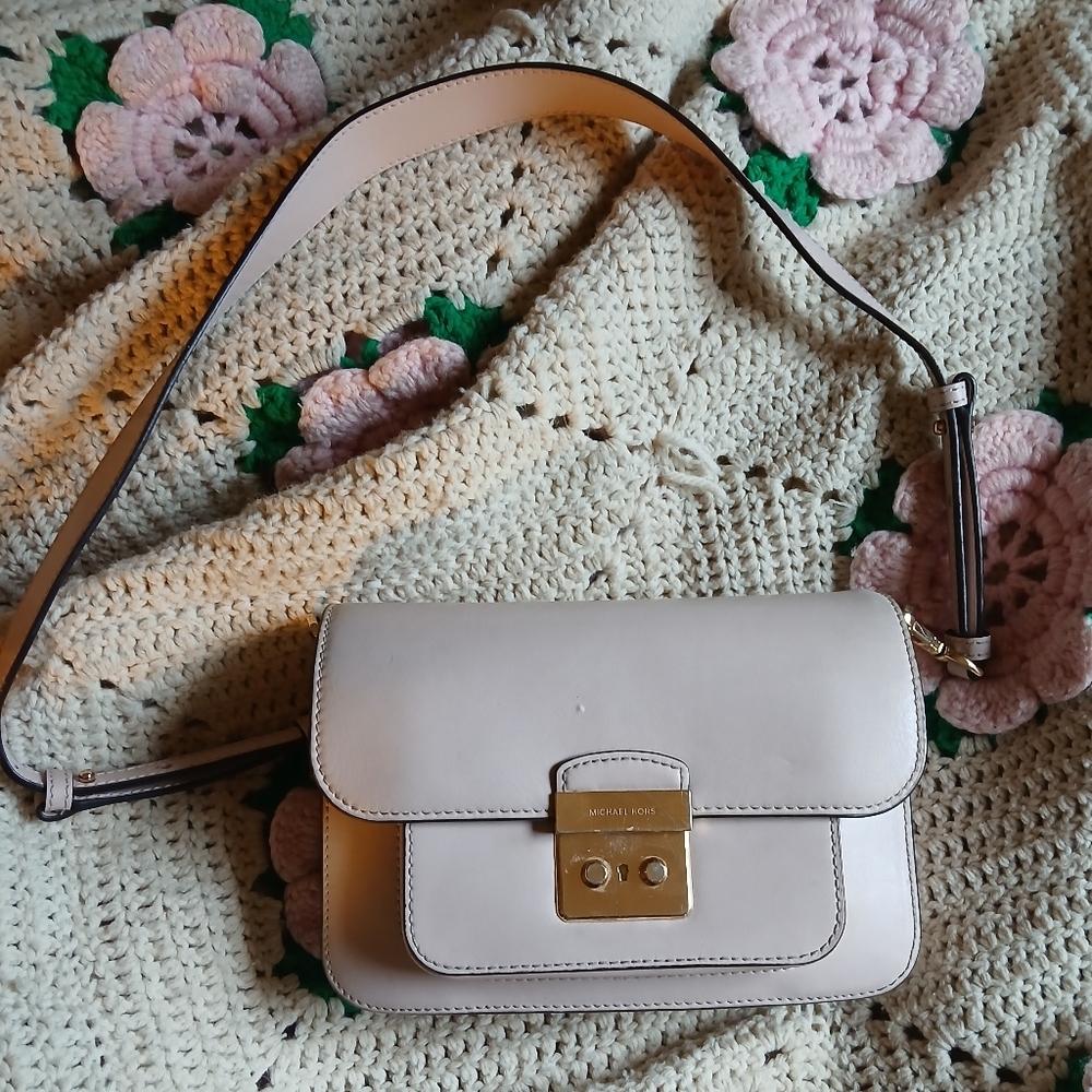 Michael Kors bag & wallet set